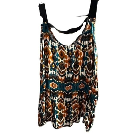 Willow & Clay Geometric Boho Pattern Top Size Medium - Picture 4 of 9